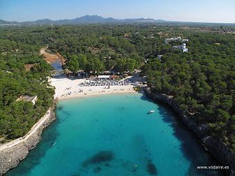 a b: Strand Cala Mondragó