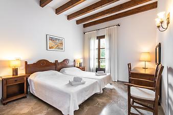 Finca Sa Sinia: Schlafzimmer 1