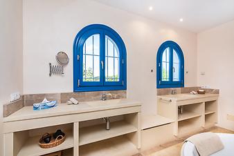 Finca Can Roca: Badezimmer 1, zwischen Schlafzimmer 1 und 2