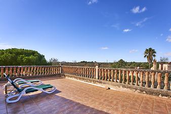 Finca Can Barret: Dachterrasse von Schlafzimmer 5 aus begehbar