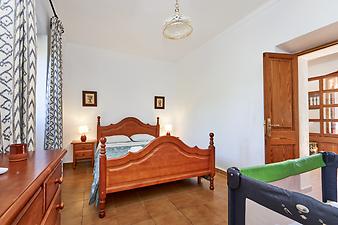 Finca Can Barret: Schlafzimmer 1 im EG